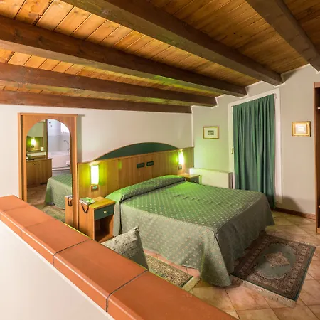 Roy Otel 4*