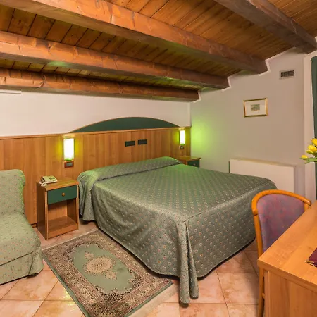 Otel Roy 4*