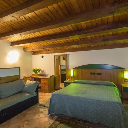 Otel Roy Silea