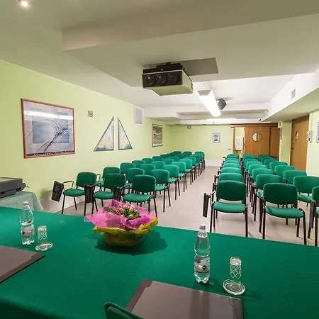 Roy Otel Silea