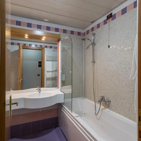 Roy Otel Silea