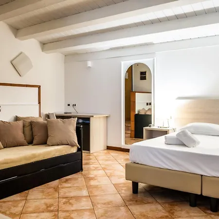 Hotel Roy 4*