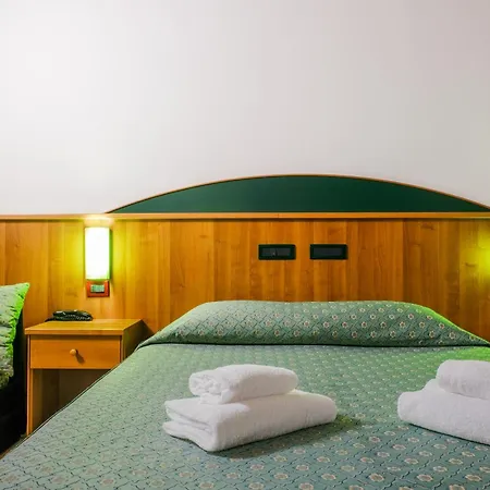 Roy Hotel 4*